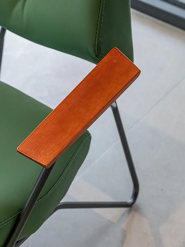 Рисунок 3 - Коммерческая мебель