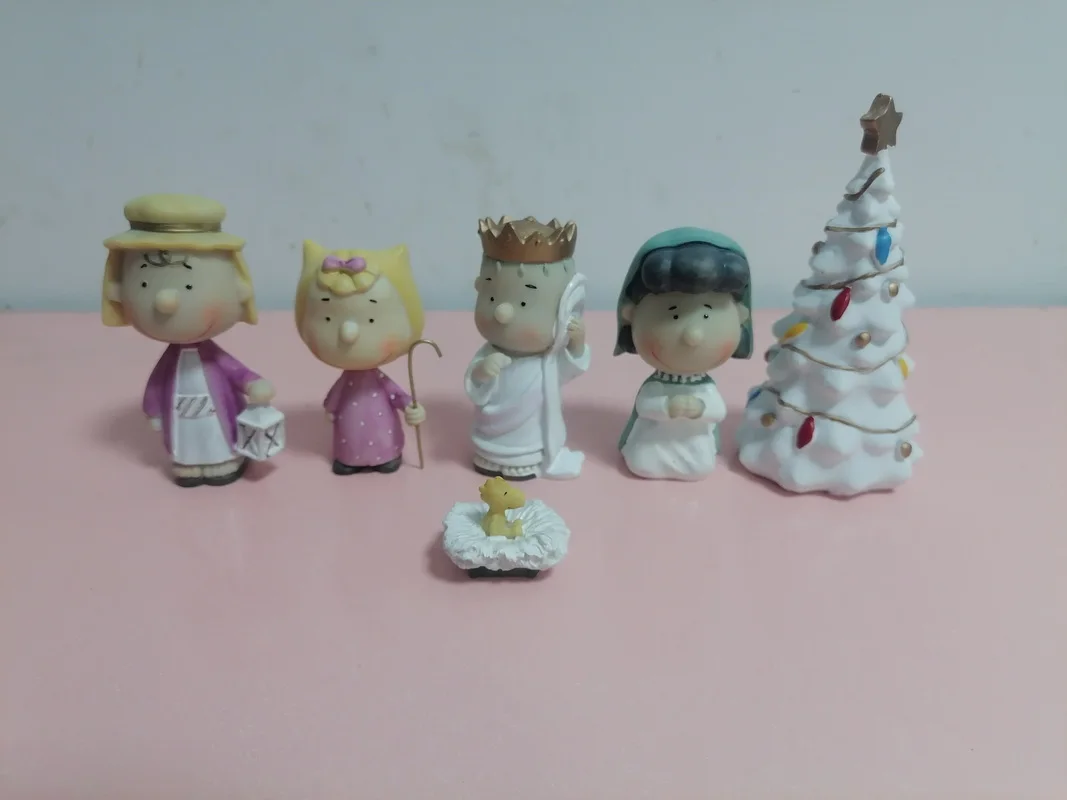 Resin Peanut Crafts for Holidays, Christmas Tree, Cartoon Ornaments, Pageant Nativity Figurines 3