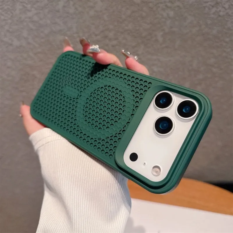 Honeycomb Heat Dissipation Magnetic Wireless Charging Case with MagSafe Compatibility