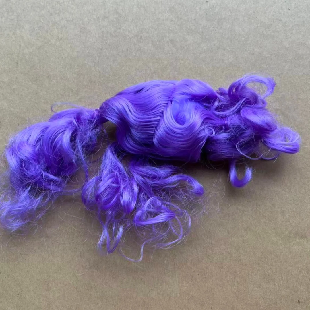 Bonbonfarbene kleine Perücke für Puppenspielzeugkopf DIY Prinzessinnenhaar Perücke im Maßstab 1:6 in Gold, Lila, Rosa, Grün, Schwarz, Beige – Detail 3