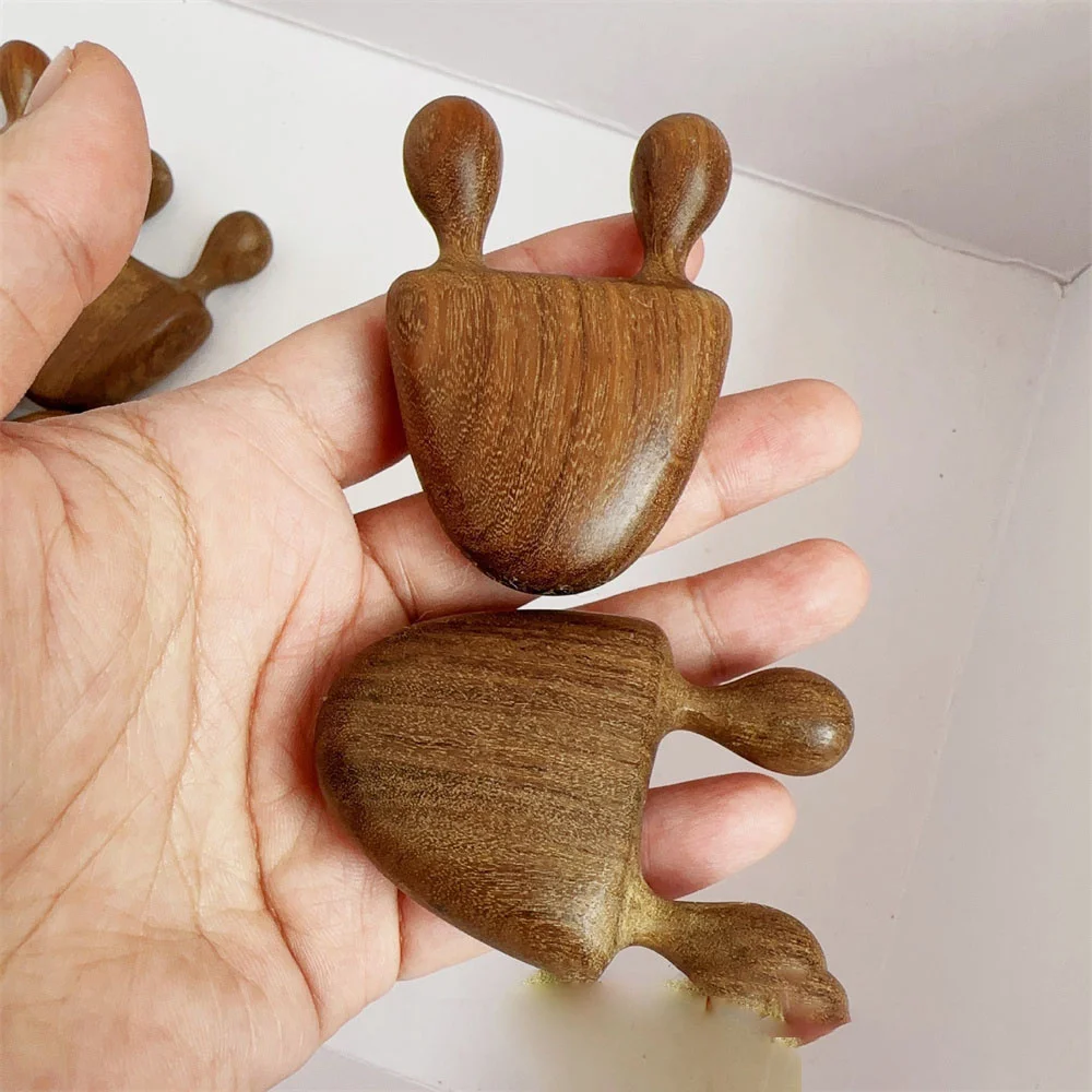 1PCS Green Sandalwood Facial Massage Comb Wooden Handle Piece Green Sandalwood Nose Eye Massage Small Snail Comb 3