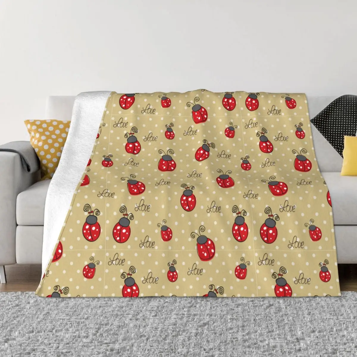 

Ladybug Ladybird Insect Lover Blankets Flannel Spring Autumn Lightweight Thin Throw Blankets for Sofa Couch Bedspread