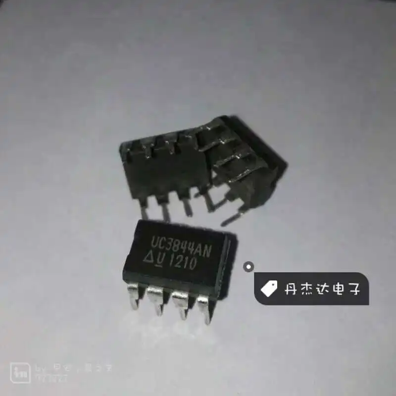 

30pcs original new 30pcs original new Voltage regulator/DC switching controller chip 3844 UC3844AN UC3844 DIP-8
