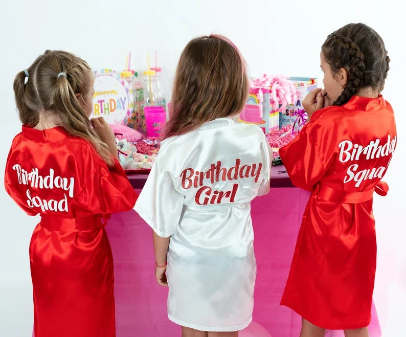 Compleanno bambini Robes for Girls Kids Spa Party Robe Birthday Girl Gift  personalizzato pigiama Robe Custom Wedding damigella d'onore Robes