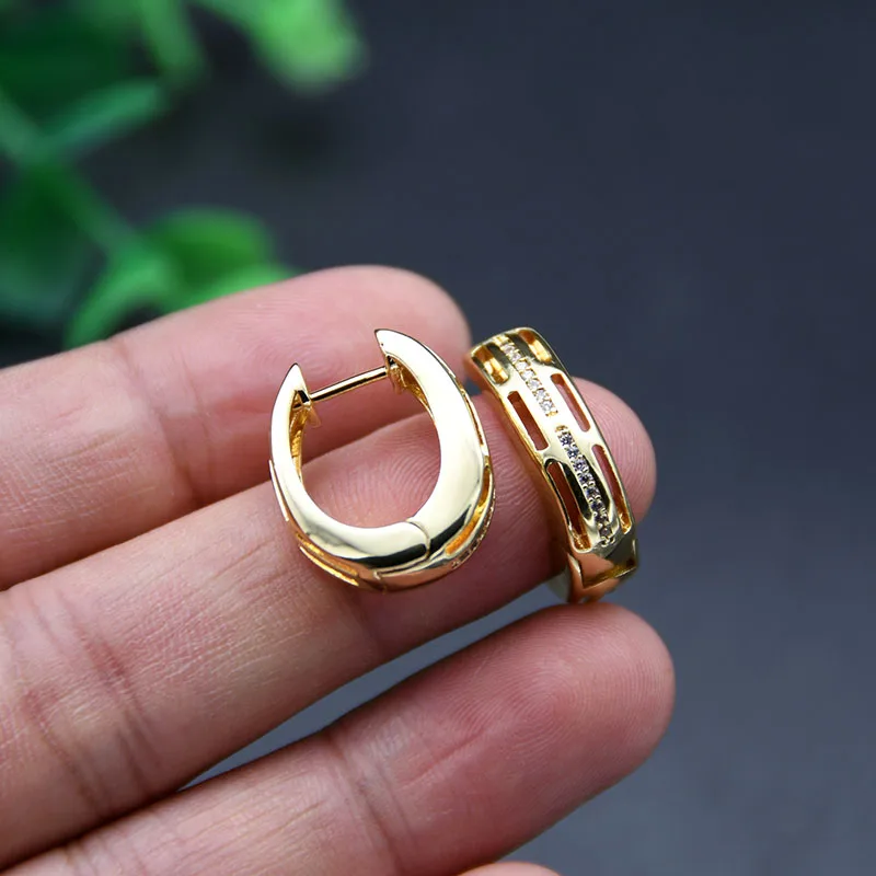 

Fashion Jewelry Supplies Remain Color Silver Gold Plated Wide Oval Huggie Hoops Earring for Women Girl Gift