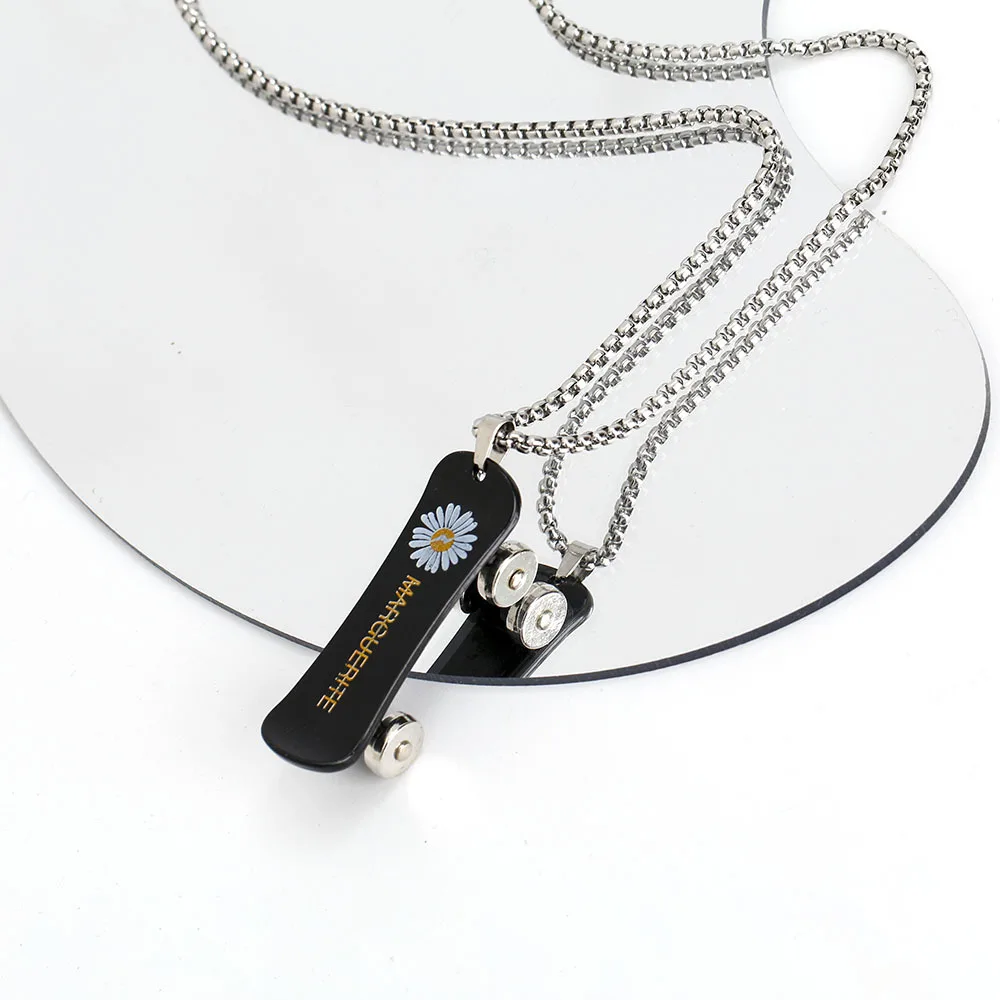 

1PC New Trend Daisy Scooter Necklace Hip Hop Square Pendant Titanium Steel Necklace Street Style Sweater Chain Jewelry
