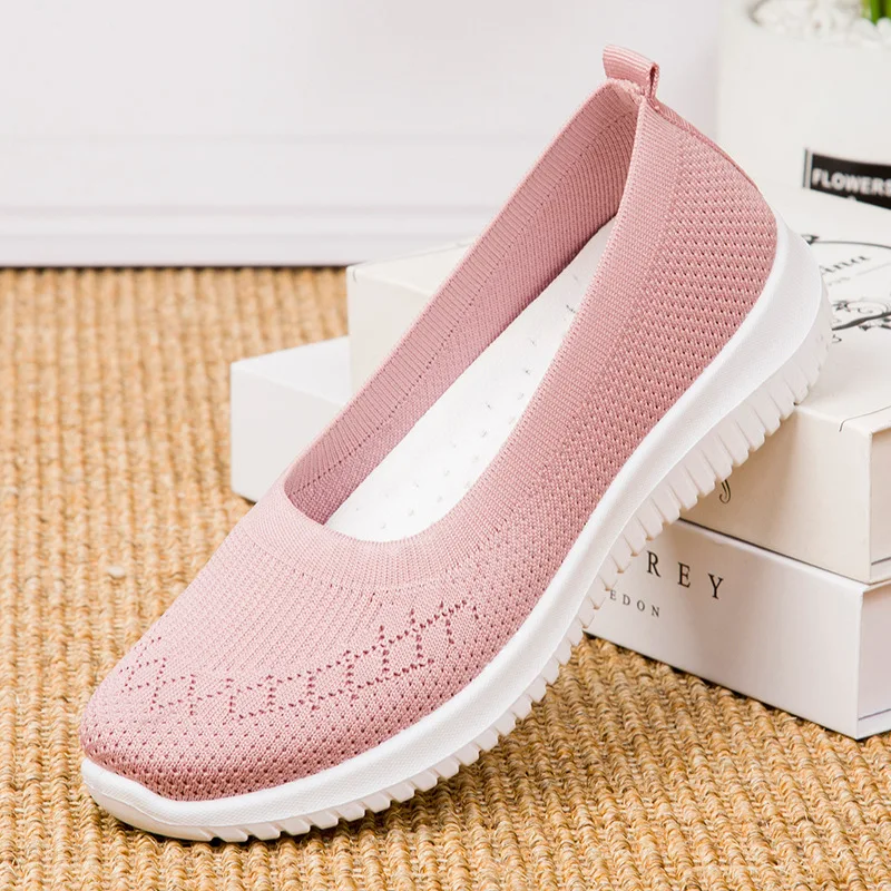2024 Summer New Women's Flat Knitted Shoes Middle and Elderly Mom Walking Shoes