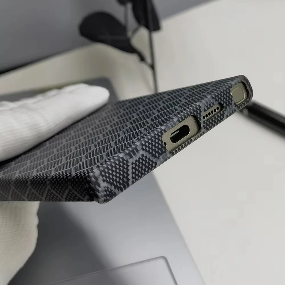 Custodia per telefono magnetica commerciale in aramide per Samsung Galaxy S24Ultra Custodia antiurto per telefono in Kevlar in fibra di carbonio Galaxy S25Ultra - immagine 5