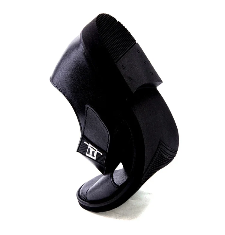 Non-slip Rubber Sole Texture and Flexibility View