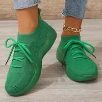 Spring Green Casual Shoes Summer Breathable Sneakers Mesh Flats Shoes Women Fashion Lightweight Slip On Running Shoes Ladies 2