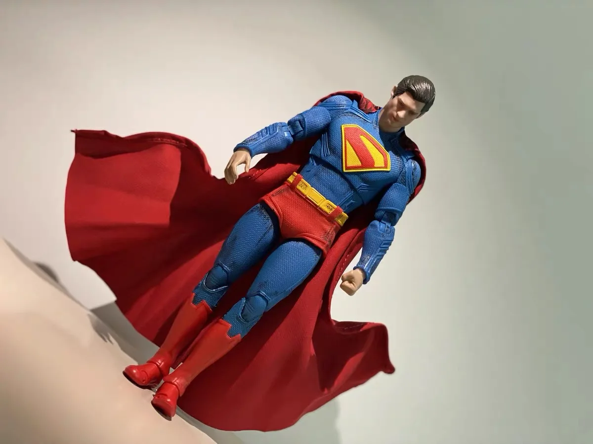 مجسم سوبرمان 19 سم