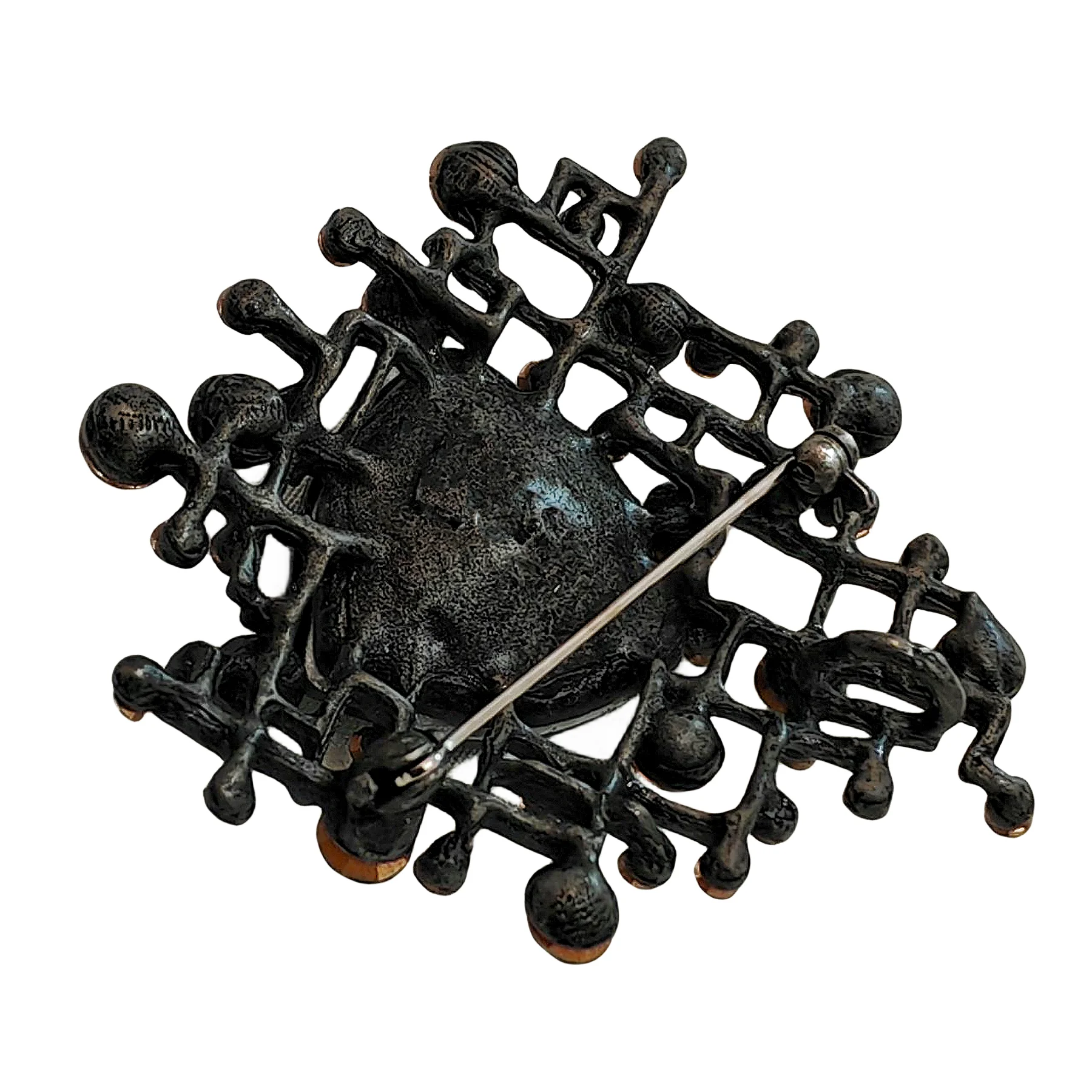 Designer Fashion Woven and Green Heart Stone Brooch Pin Art Deco Jewet Wedding Jewelry