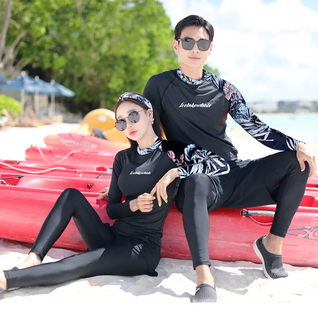 Wisuwear 긴팔 래시가드 커플용 프린트 수영복은 여름을 맞아 해변을 방문하는 이들을 위한 최적의 아이템입니다.