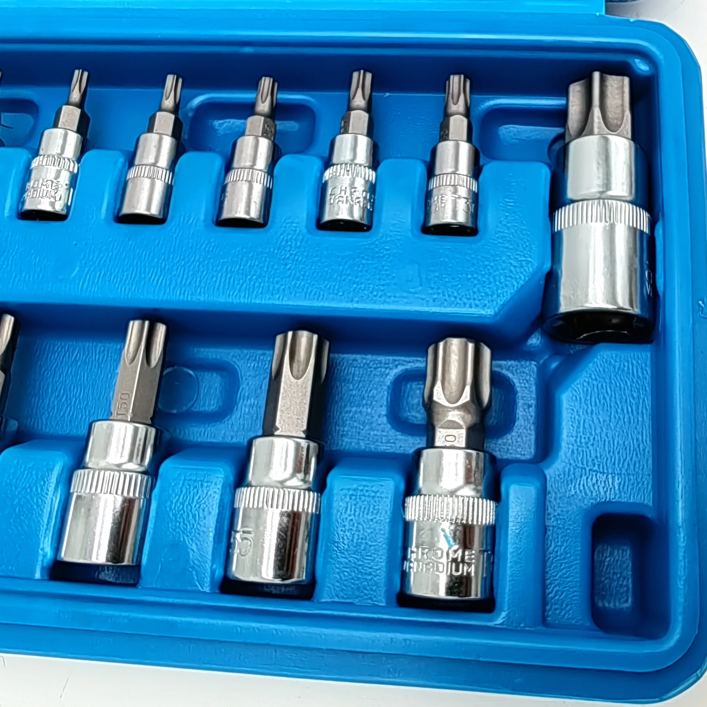 13피스 Torx 비트 소켓 세트, CRV 소켓, S2 스틸 비트, 1/4인치(T8-T30), 3/8인치(T40-T60) 및 1/2인치(T70) 드라이브, 케이스 포함