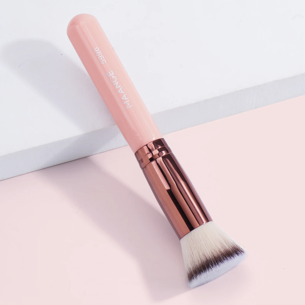 MAANGE 1PCS Makeup Brushes Flat Top Kabuki Foundation Makeup Brush for Liquid Cream Powder Contour Blending Cosmetic Beauty Tool 2