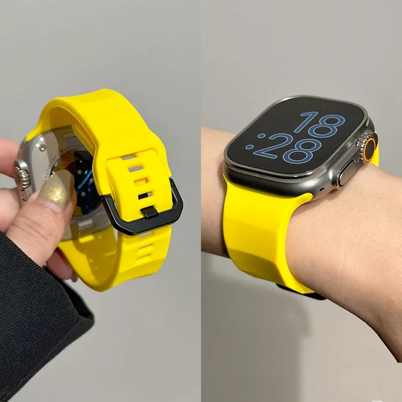 Silicone Strap For Apple Watch Band 46mm 44mm 45mm 42mm Sport Wrist Bracelet iWatch Series 8 7 SE 5 6 9 Ultra 2 49mm Wrist Belt