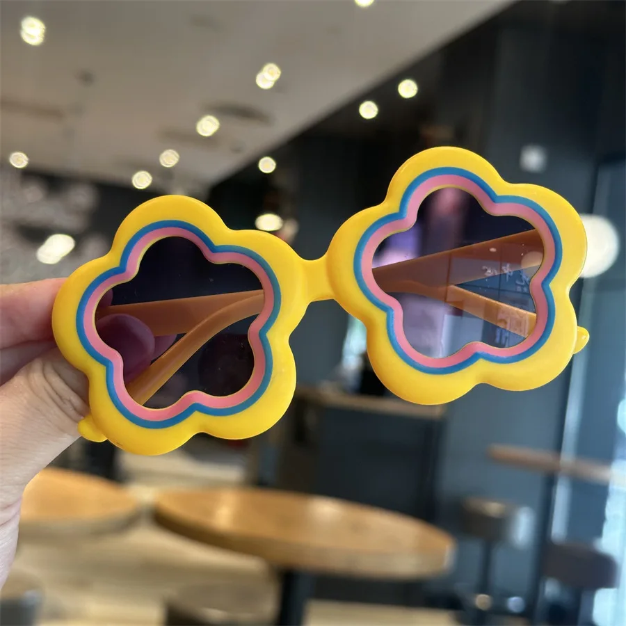 Sonnenblumen-Sonnenbrille für Kinder, Foto-Requisiten in Blumenform, modische Brillen im Laufsteg-Stil – Detail 10