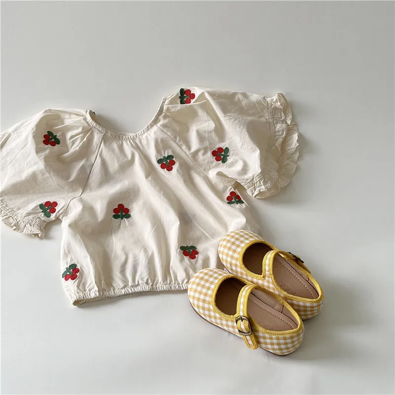 2022 New Baby Girl Clothes Set Strawberry Embroidery Girls Shirts Solid Shorts Kids 2pcs Suit Cute Girls Princess Outfits Set warm Baby Clothing Set