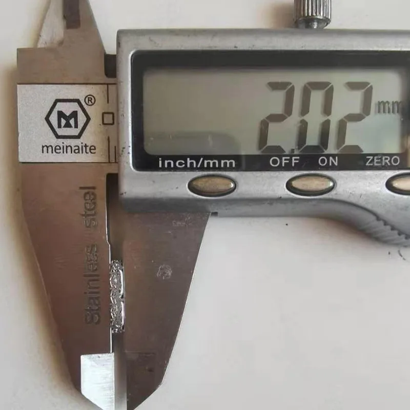 Small Type-A Stainless steel sintered wire mesh screen breathing explosion-proof piece sintered filter column rod metal screen