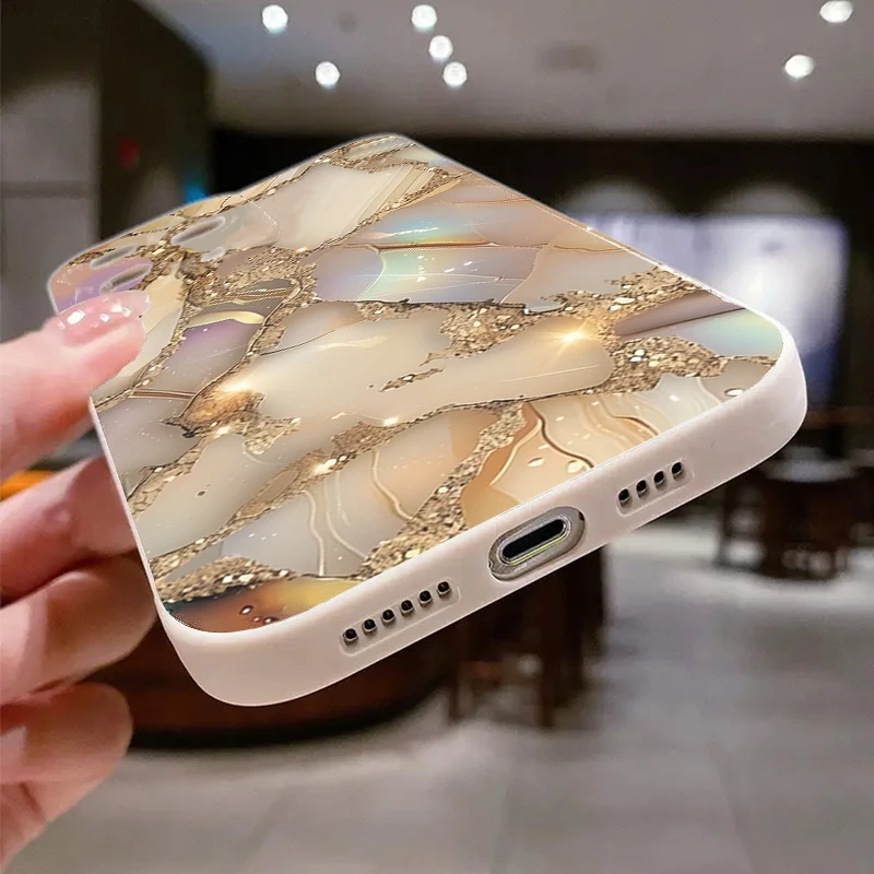 Gold Graded Marble Pattern Phone Case