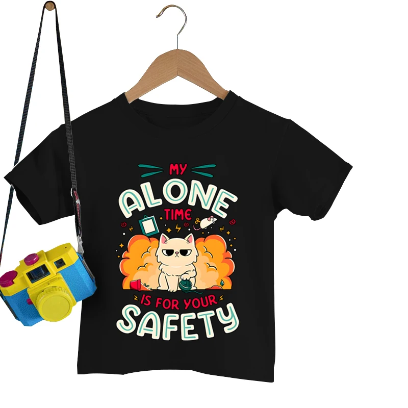 

Детские футболки с надписью «My Alone Time Is for Your Safety», мультяшная летняя футболка с коротким рукавом, рубашка с рисунком аниме и кошками, модная футболка для девочек и мальчиков
