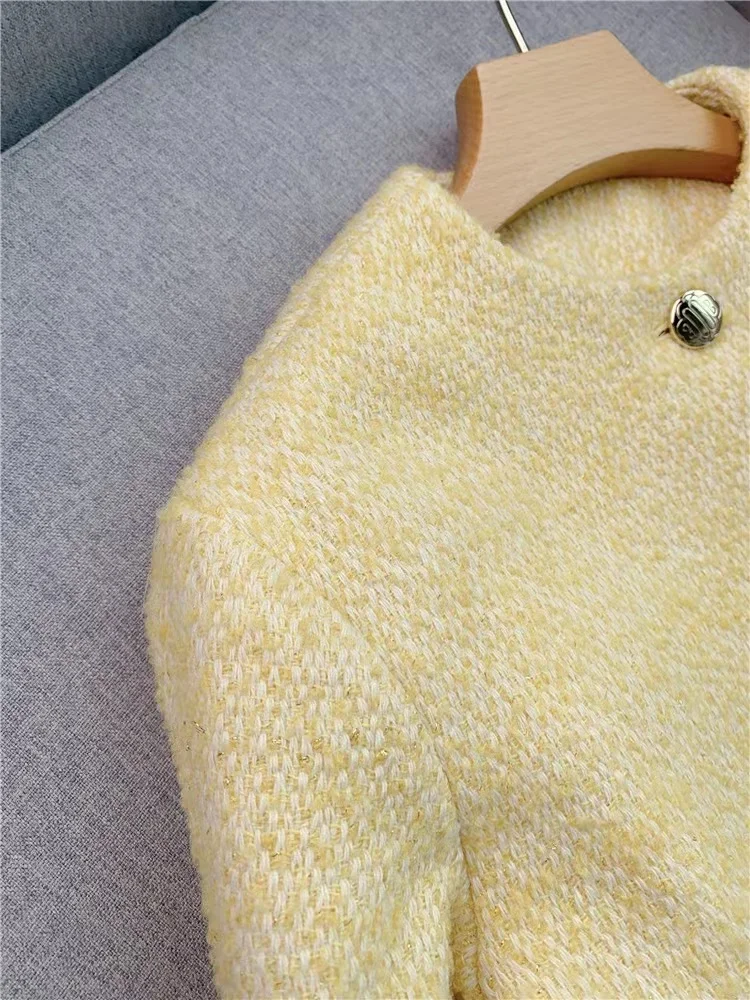 

2023 Autumn Winter New Elegant Tweed Jacket Women Metal Button Single Breasted Sweet Coat Ladies Temperament Cardigan Tops