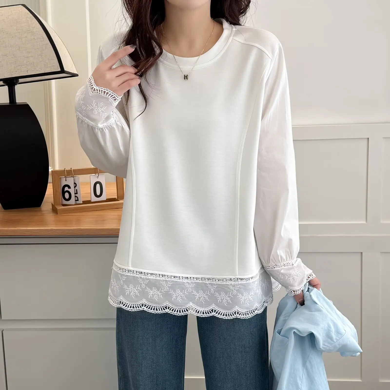 Fashion Plus Size Women's T-Shirt Autumn New Style Elegant Lace Patchwork Long Sleeve Top 2182