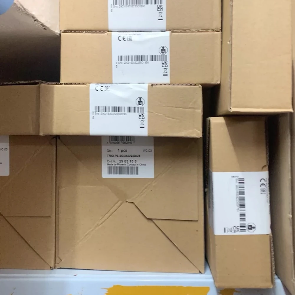 2903153 TRIO-PS-2G/3AC/24DC/5 TRIO POWER For Phoenix Switching Power Supply Output 24VDC/5A 2 2903153 TRIO PS 2G 3AC 24DC 5 TRIO POWER For Phoenix Switching Power Supply Output 24VDC