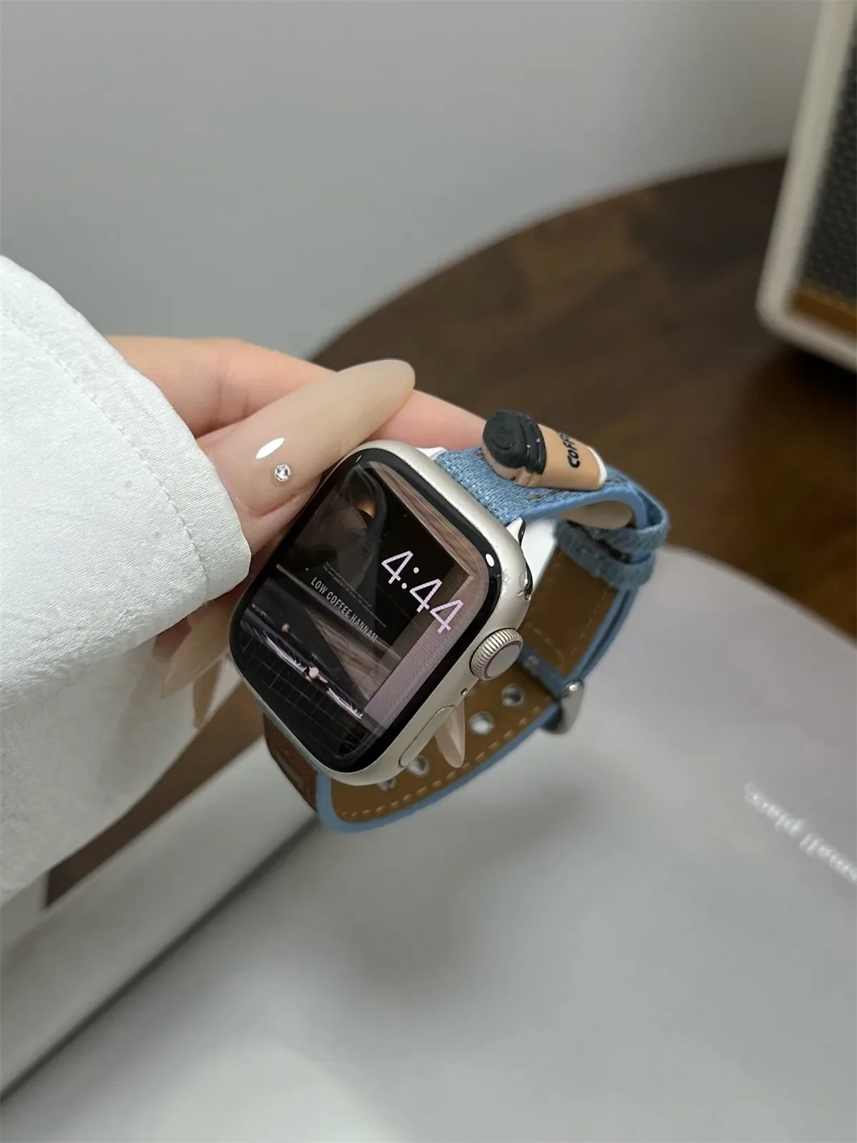 Bracelet de montre pour iWatch 42/44/45/46/49 mm 38/40/41 mm Bracelet de montre tendance en cuir PU pour montres de la série Ultra2 Série 10/9/8/7/6/5/4/3/2/1_voghion.com