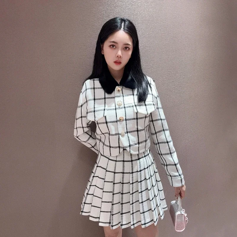 

2024 Early Spring Women Fur Collar Large Plaid Top/same Style Mini Pleated Skirt New