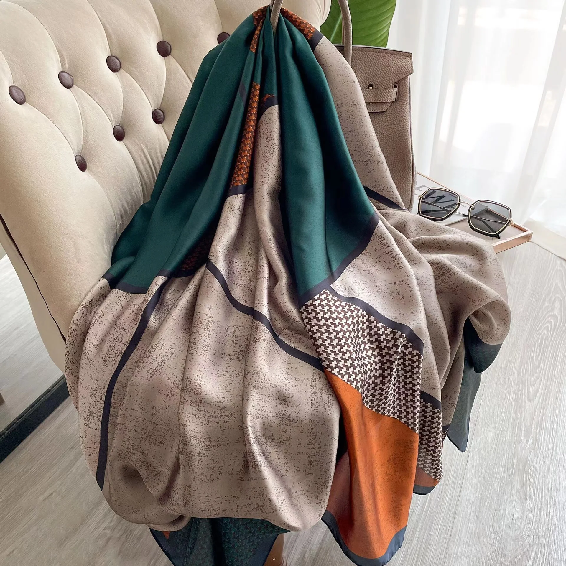 180X90CM Satin Shawls Autumn Colour Print Bandanna Korean Style Dustproof Silk Scarves Popular Sunscreen Beach Towel foulard 2