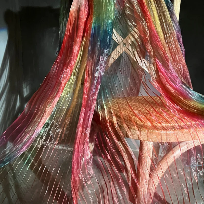 Schillernder Halo-gefärbter Organza-Stoff, Regenbogen-Farbverlauf, Akkordeon, plissiert, Laser, gewellter Rand, Netzstoff, Performance-Kleid, DIY-Nähen – Detail 5