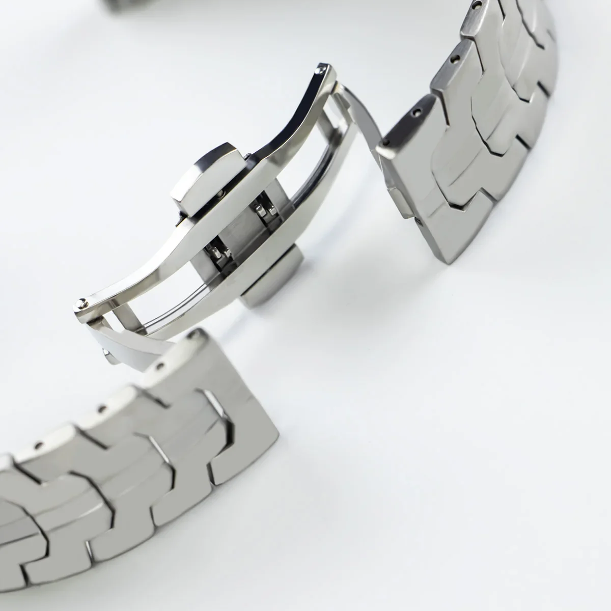 Premium Metal Business Bracelet Watchband, 20mm/22mm Strap