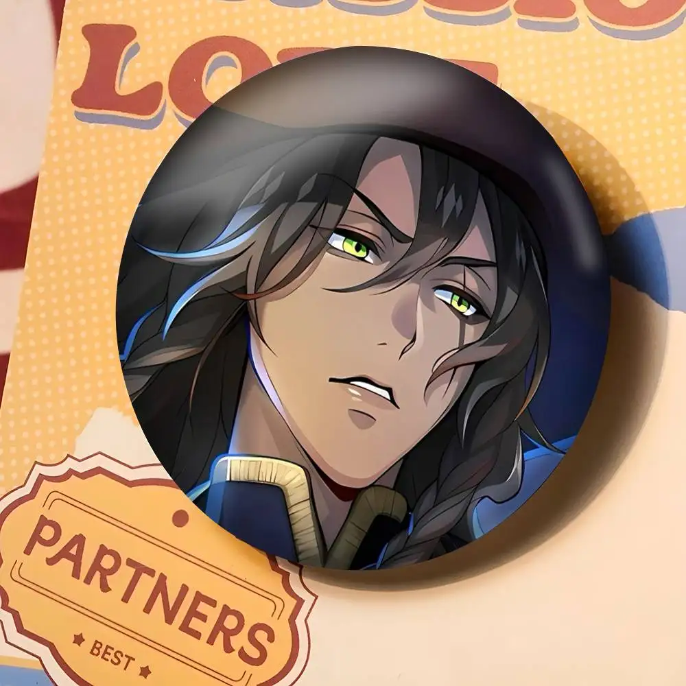 Twisted Wonderland Leona 라운드 스냅인 브로치 록 밴드 라펠 핀 배지 팬 컬렉션 액세서리 쥬얼리 수제 선물