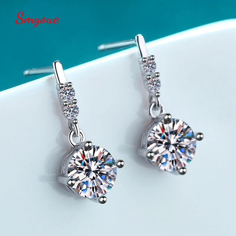 

Smyoue 6.5mm 1.0CT Moissanite Drop Earring for Women Pass Diamond Test Halo Brilliant Wedding Moissanite Earrings S925 Silver