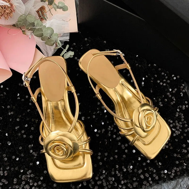 

Exquisite Camellia Blossom 6cm Low Heel Black Gold Sandals French Style New Sweet Flower Commuter Student Dance Sandals Size 40