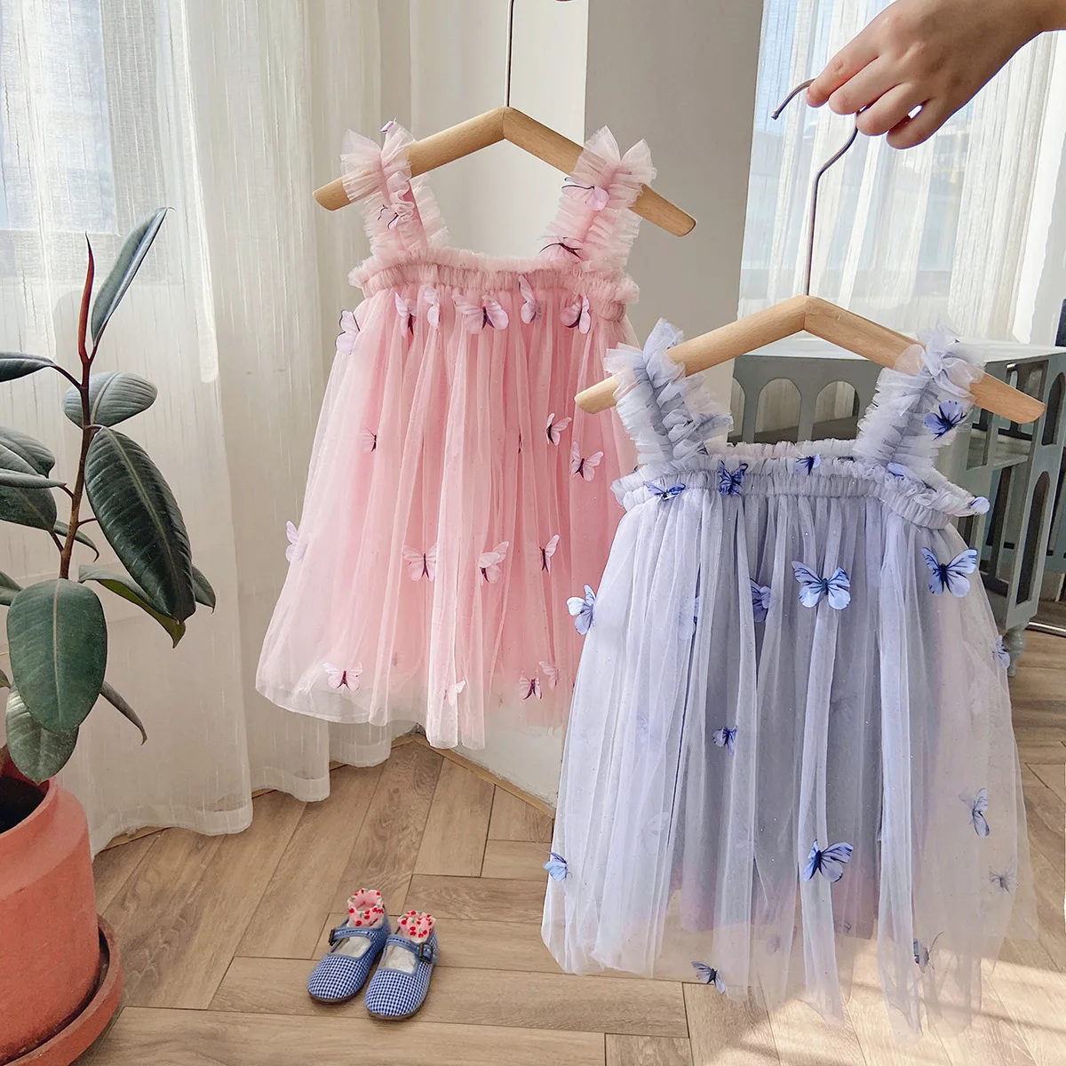 

Children's butterfly embroidery gauze girls' dress 2023 summer children's Slip dress princess skirt poncho skirt