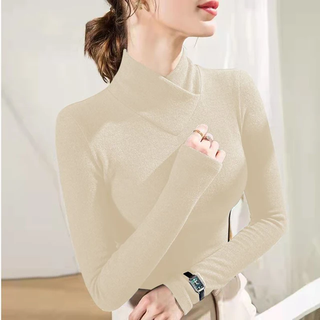 세련된 스타일과 따뜻함을 동시에 제공하는 여성용 하이 칼라 티셔츠 풀오버
