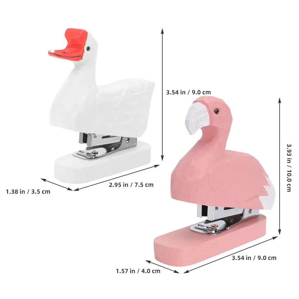 2Pcs 동물 나무 스테이플러 휴대용 미니 사무실 스테이플러 귀여운 책상 액세서리 학교 홈 오피스 용품 여성을위한 재미있는 선물