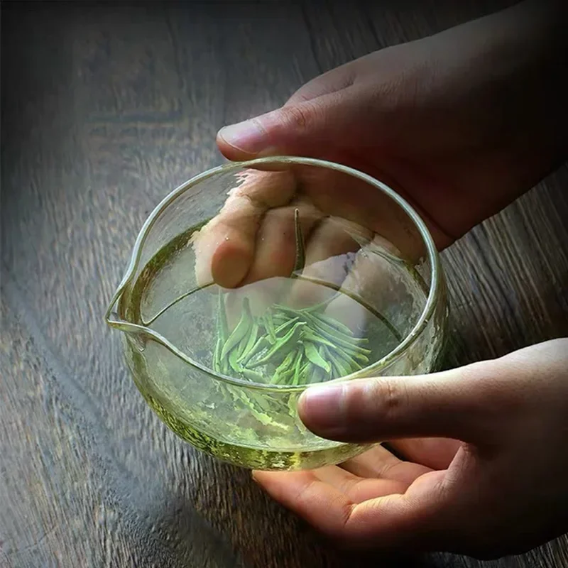 Handcrafted Textured Glass Matcha Bowl with Pouring Spout - Japanese Style Green Tea Ceremony Chawan, 400ml