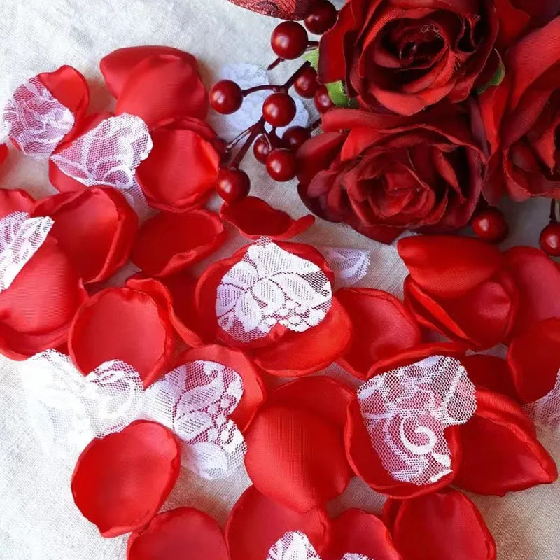 200Pcs/Bag Red and White Silk Satin Rose Petals Wedding Decoration Bodas Artifical Flowers Girl Basket Table Marriage Accessory