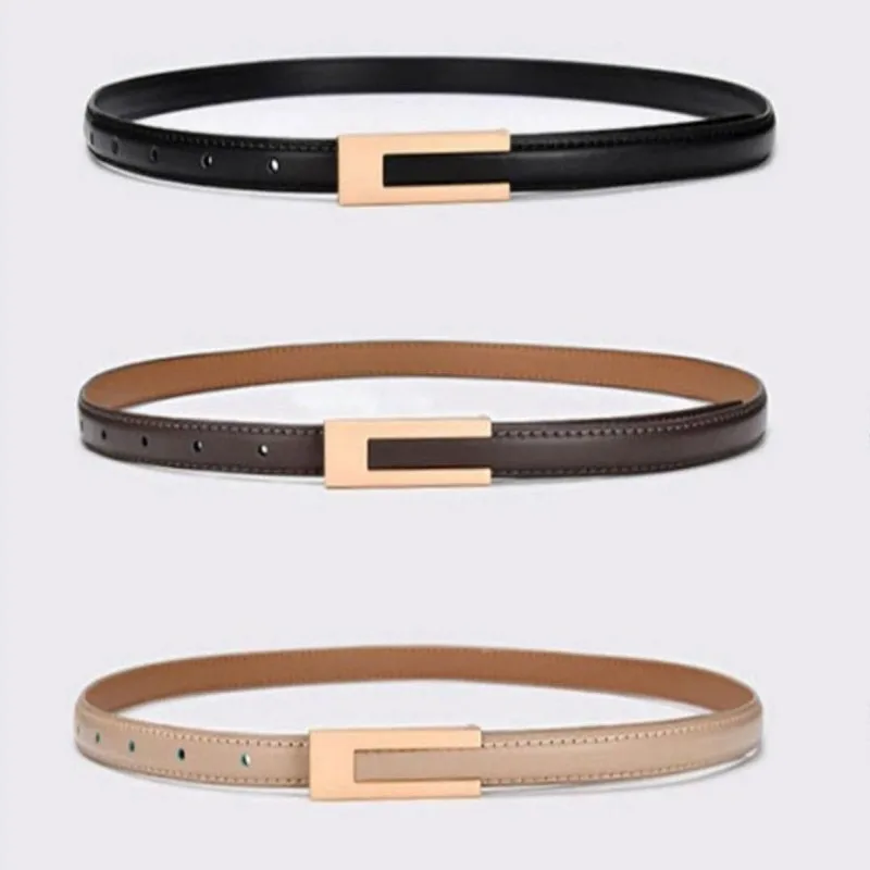 Ein schmaler Taillenbund mit Vintage-Druckknöpfen in mattem Finish für Damen. Es kann verwendet werden, um die Taille zu betonen und als Schmuckelement für den Sommer zu dienen.