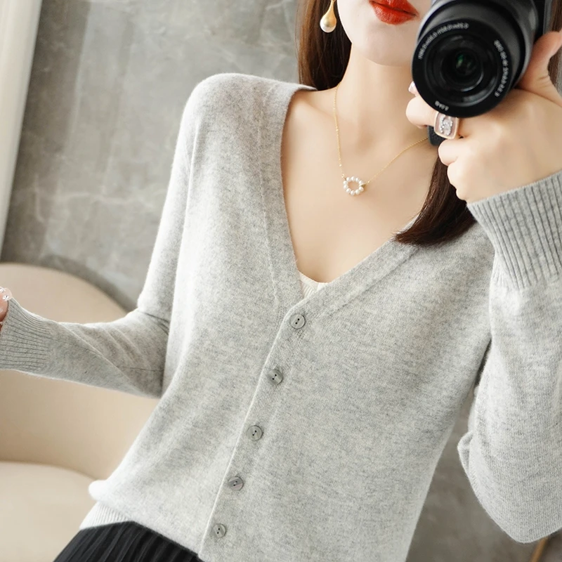 Women's cardigan 2024 single shoulder knitted long sleeved warm knitted cardigan Korean version fashionable spring casual sweate 2