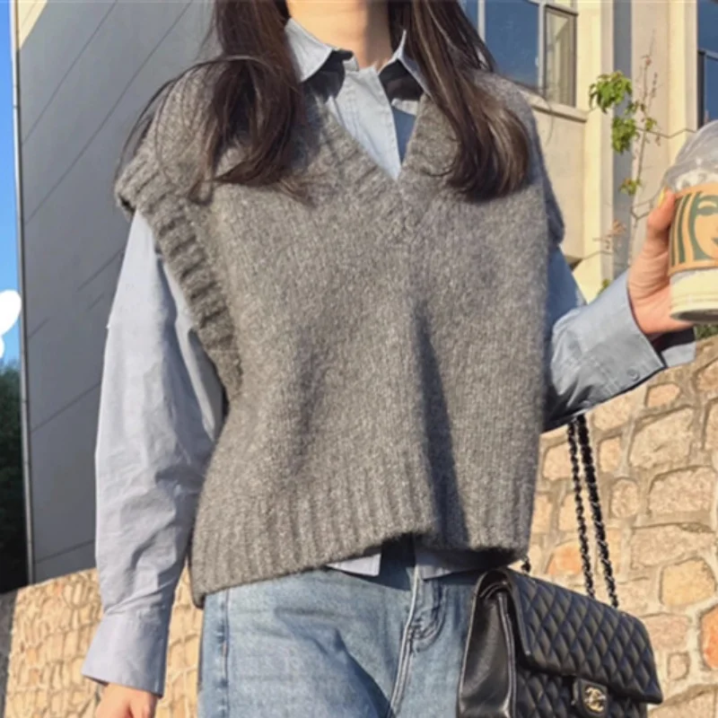 Women V Neck Knitted Vest Sweater