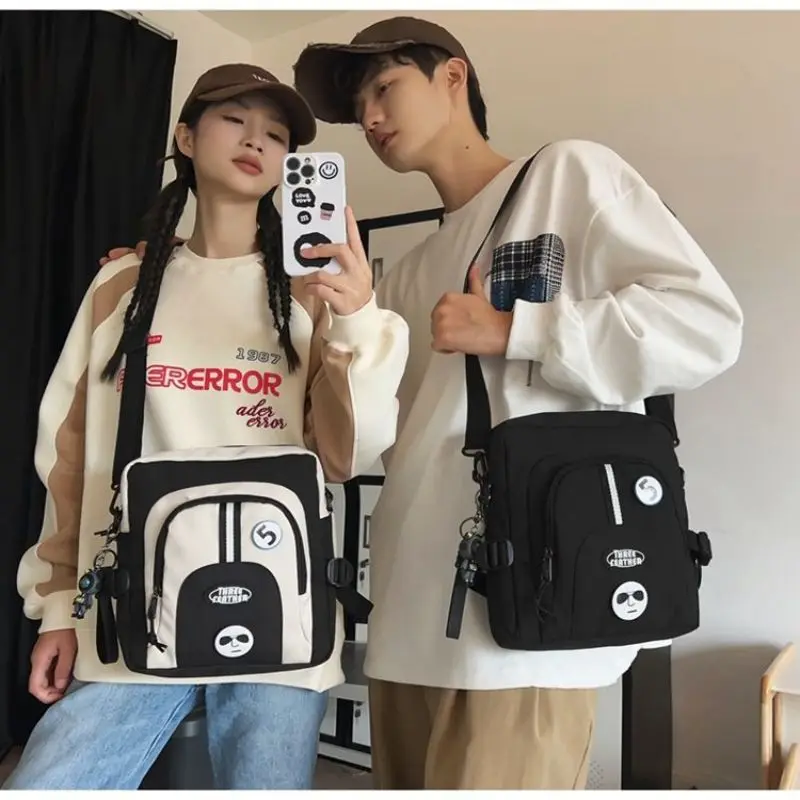 

Men's shoulder bag messenger bag Japanese personalized mobile phone bag large capacity casual shoulder bag
