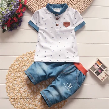 2PCS Baby Set Summer Fashion All over Print Letter M Pattern Short Sleeve Denim Shorts Set 1