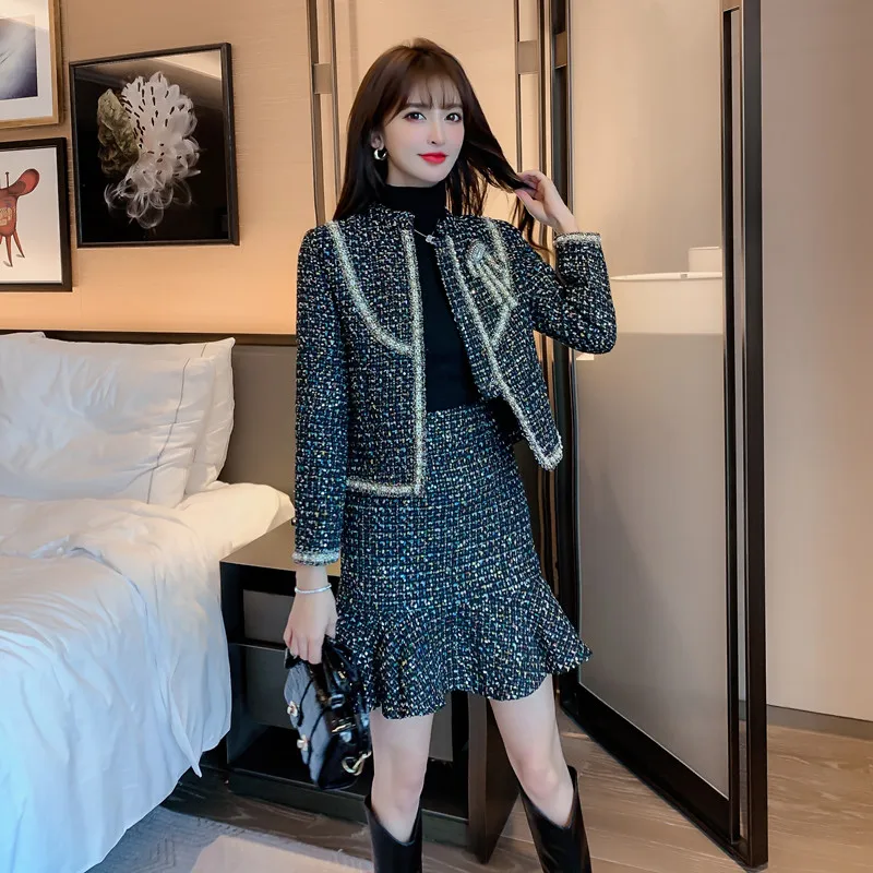 

Women's Spring and Summer Small Fragrance Beaded Tweed Blazer Skirt Set Retro Elegant Round Neck Woolen Suit Skirt Two-piece Set