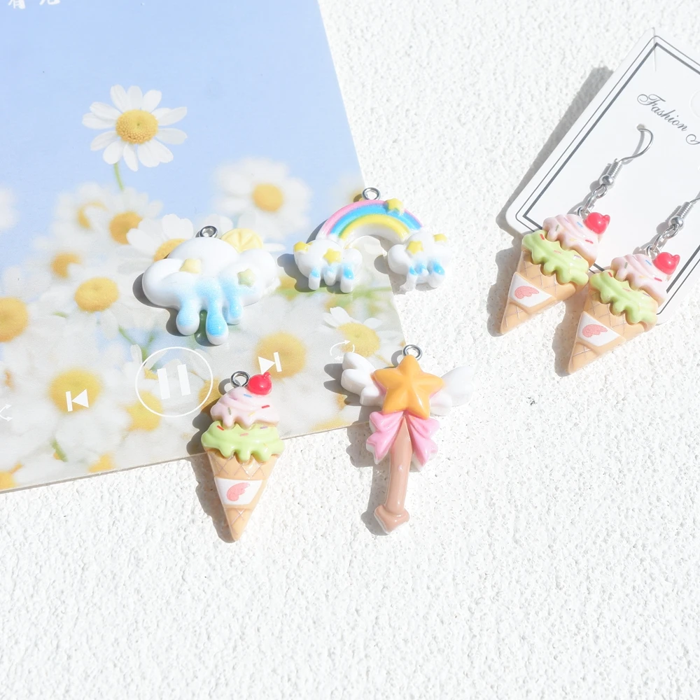 Niedlichen Regenbogen Colud Charms für Schmuck machen DIY Ohrring Armband Anhänger Zubehör Ergebnisse Telefon machen Großhandel Bulk