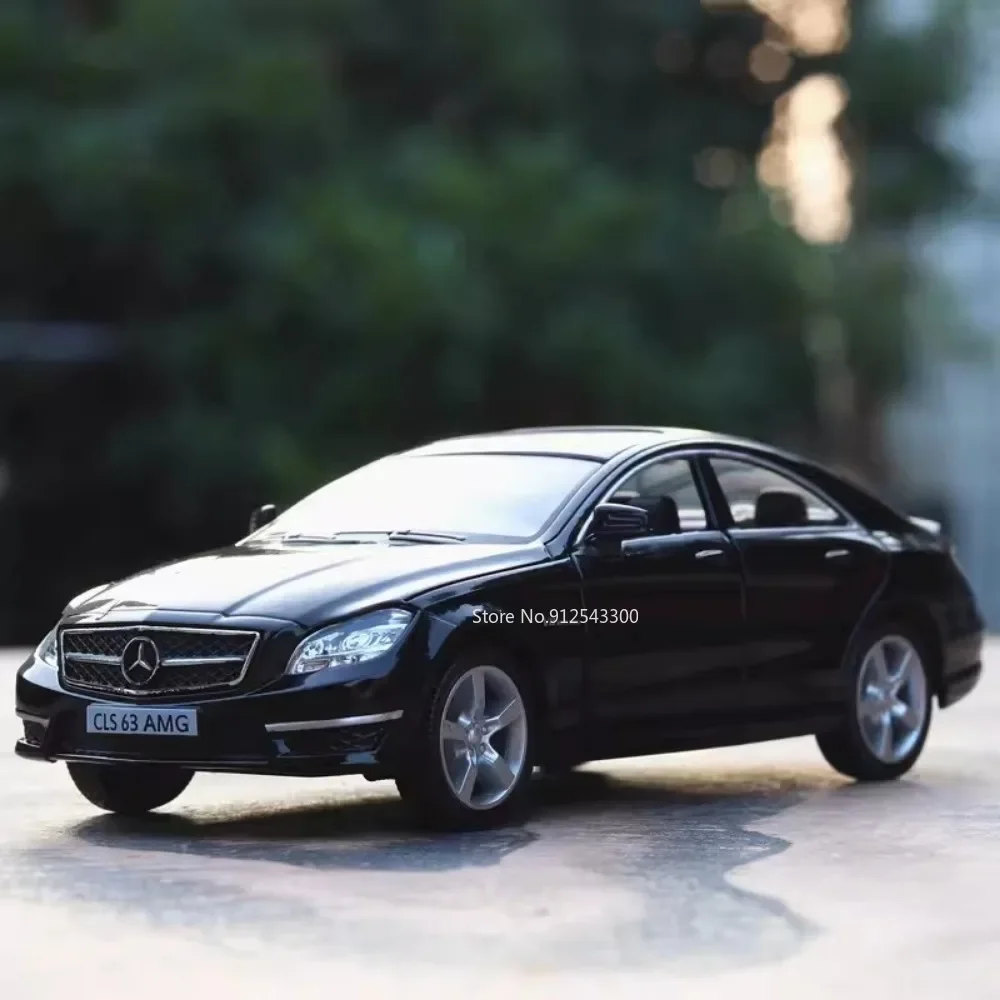 1/36 Scale Mercedes Benz CLS 63 AMG Car Model Toy Alloy Body Rubber Tire Simulation Pull Back Coupe Models Ornament Gift for Kid 3