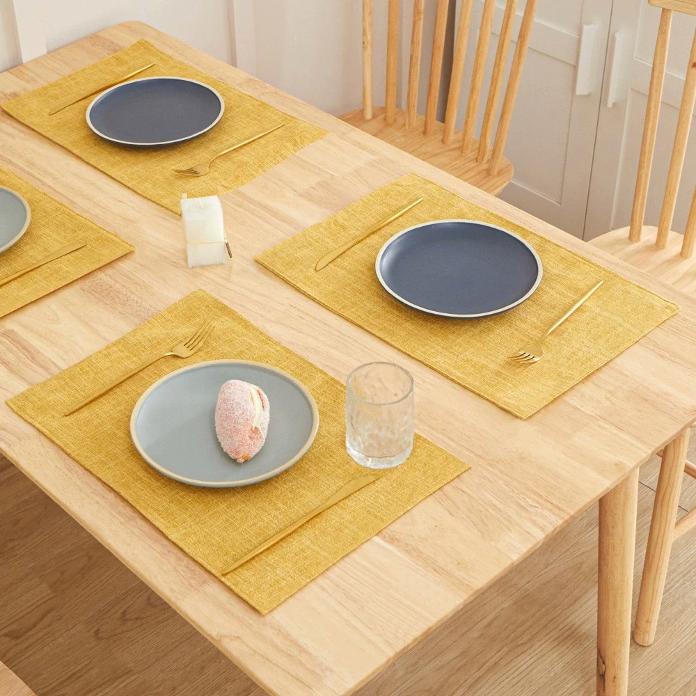 Set of 4 Dual-Layered Faux Linen Heat Resistant Placemats